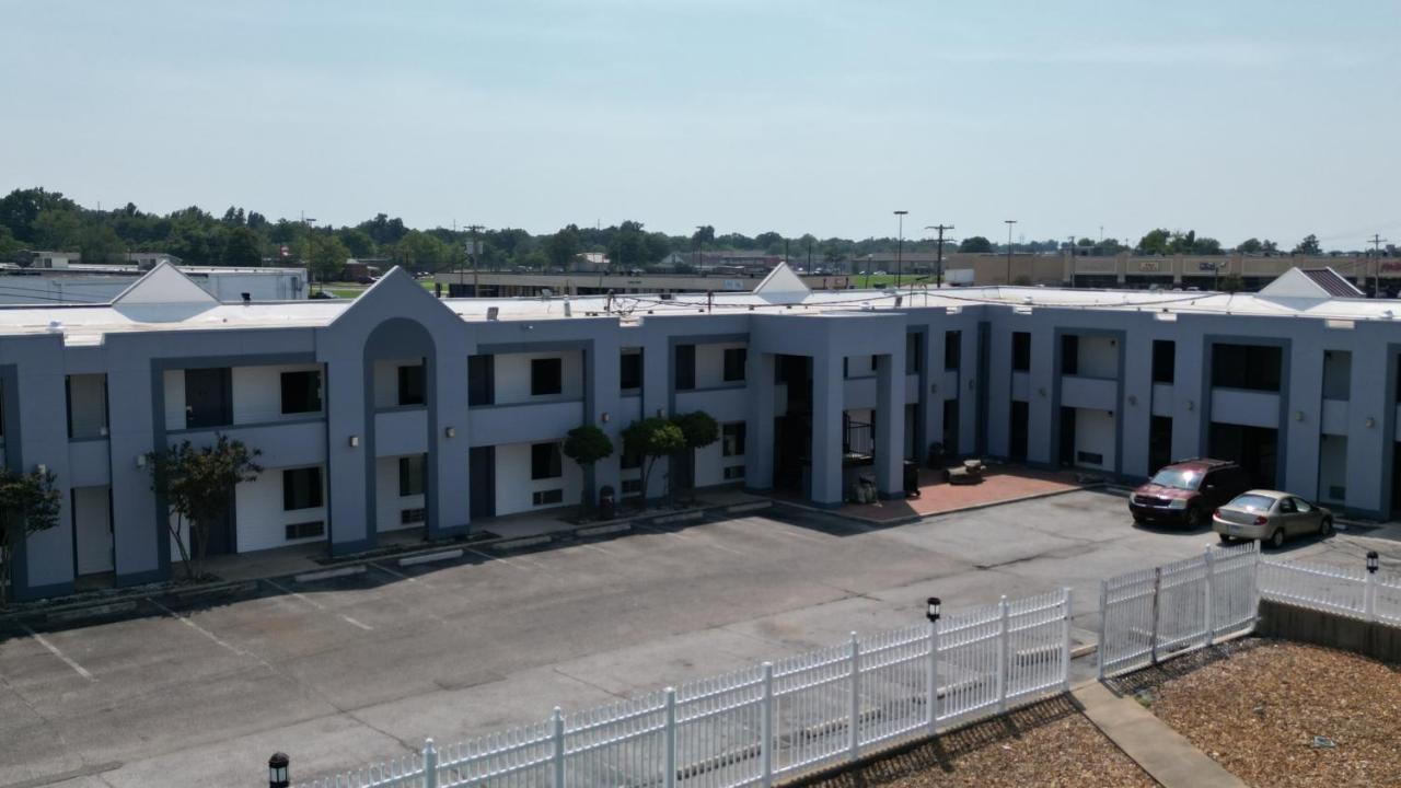 Crossroads Inn & Suites 西孟菲斯 外观 照片